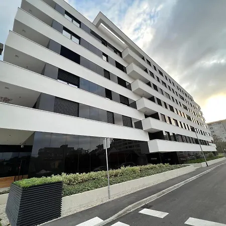 Luxury Haven In Zagreb Lägenhet Exteriör bild