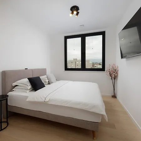 Luxury Haven In Zagreb Lägenhet Exteriör bild