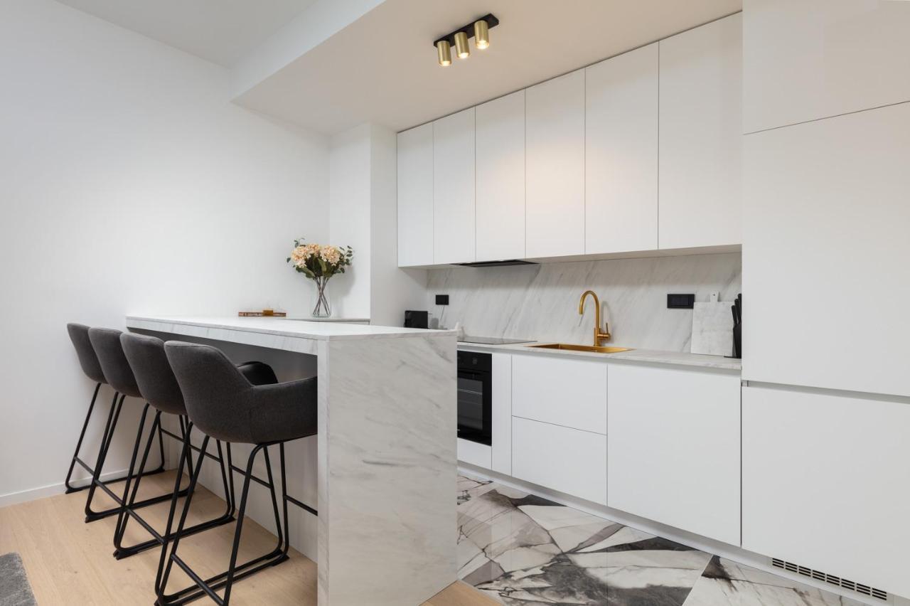Luxury Haven In Apartment *