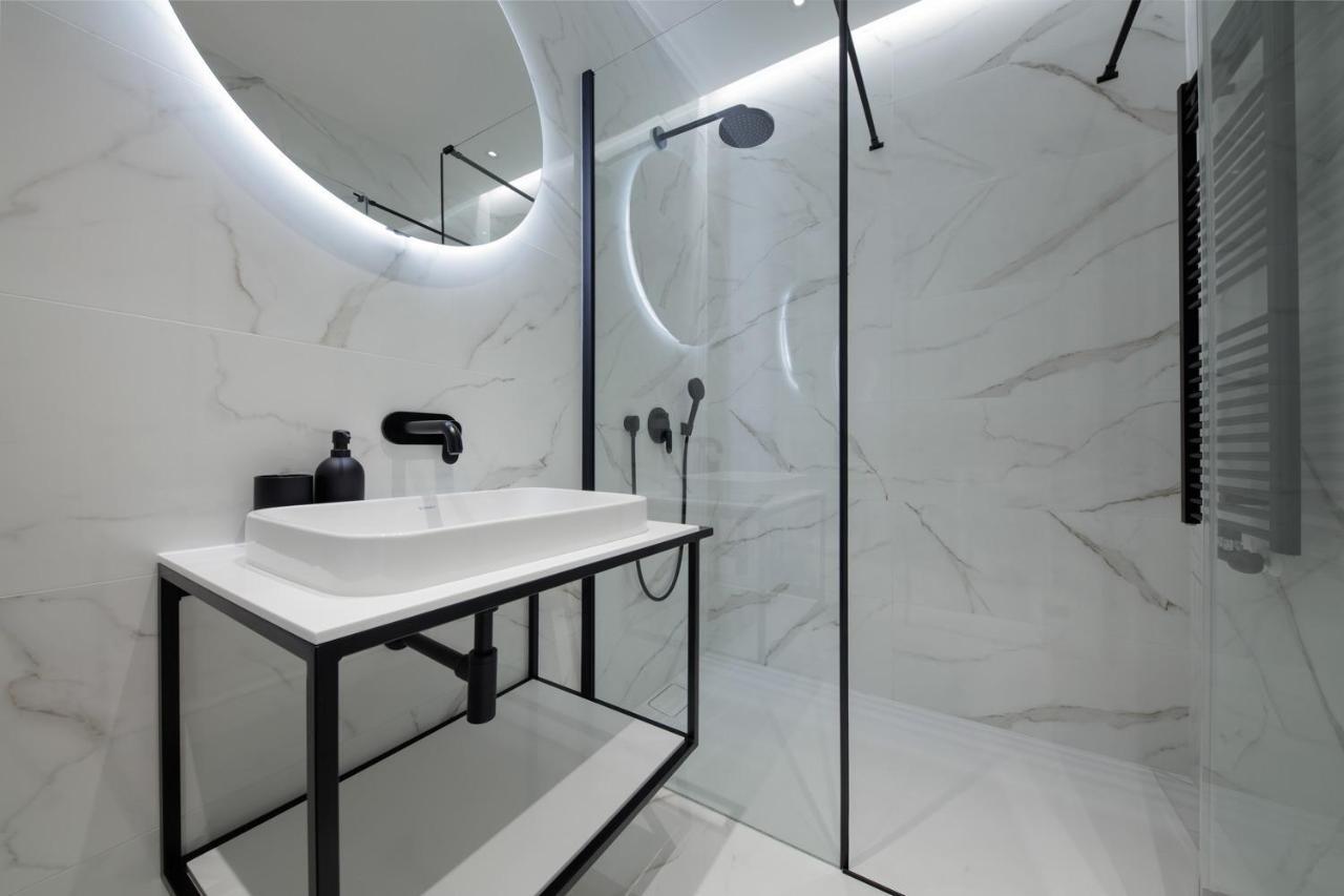 Luxury Haven In *