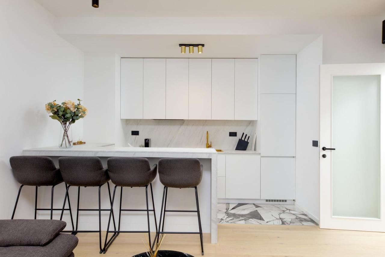 Luxury Haven In Apartment *